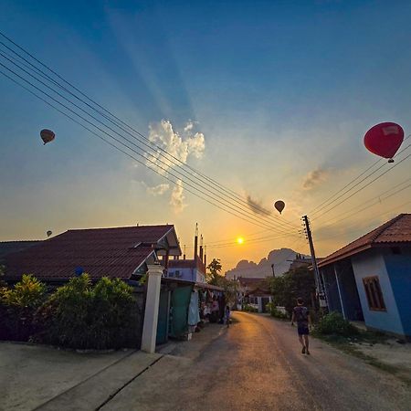 Saphaothong Guesthouse Ванг-Виенг Экстерьер фото