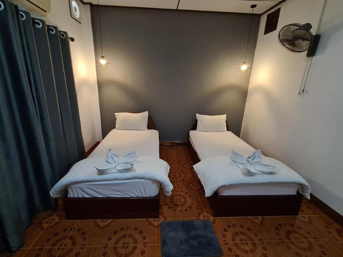 Saphaothong Guesthouse Ванг-Виенг Экстерьер фото
