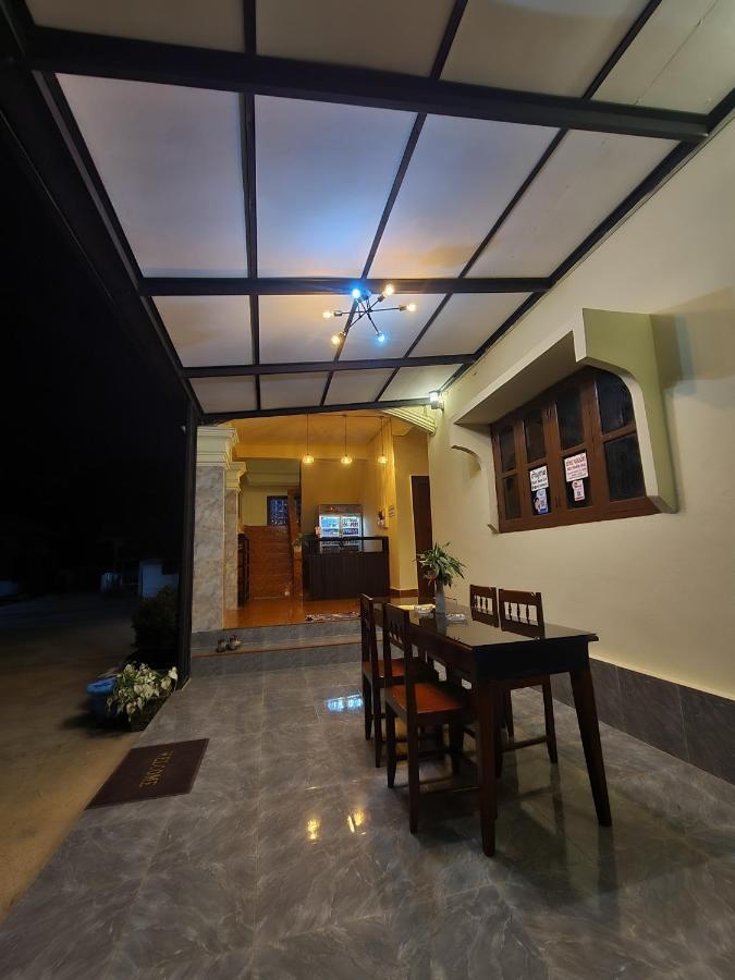 Saphaothong Guesthouse Ванг-Виенг Экстерьер фото