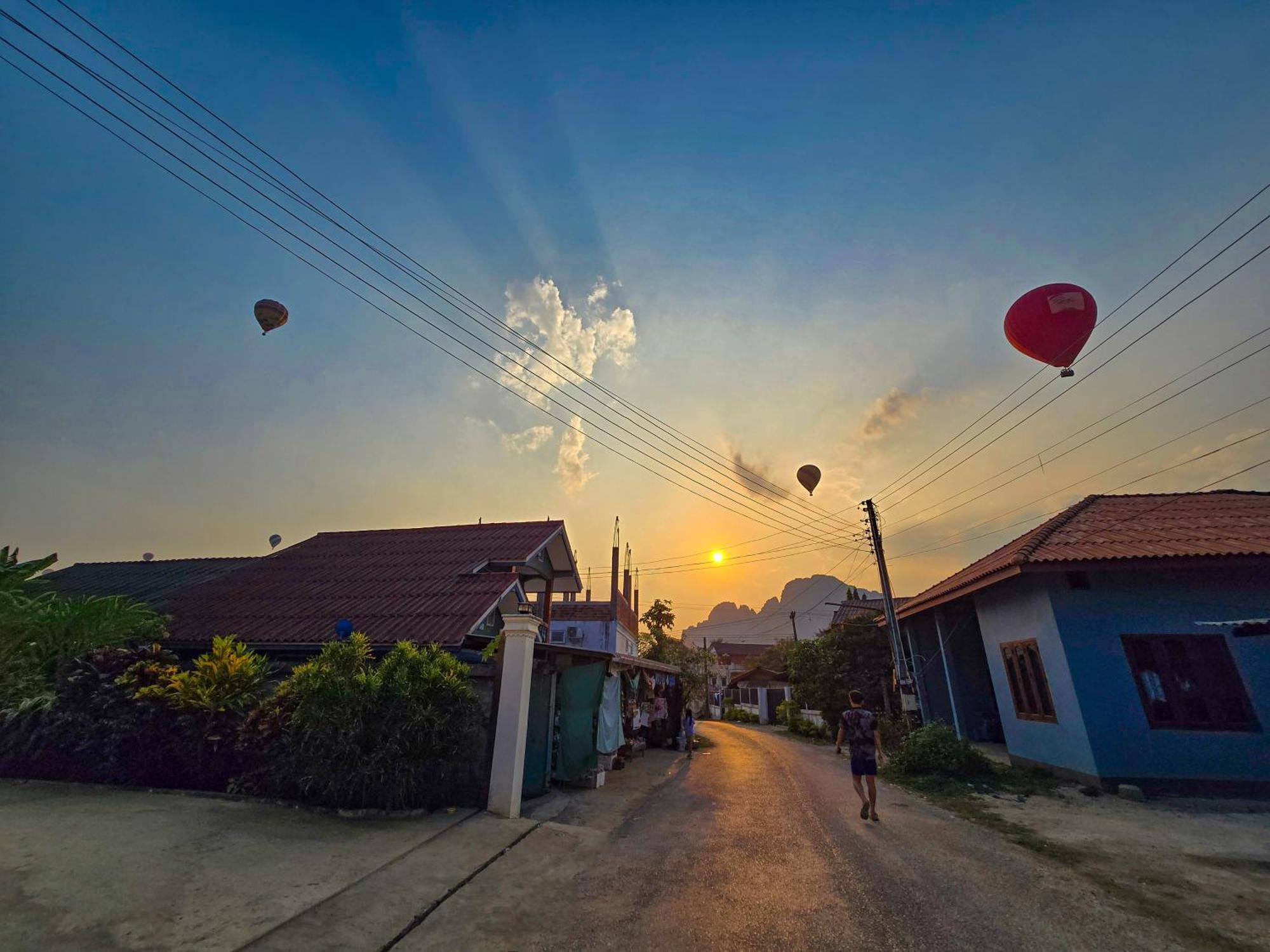Saphaothong Guesthouse Ванг-Виенг Экстерьер фото